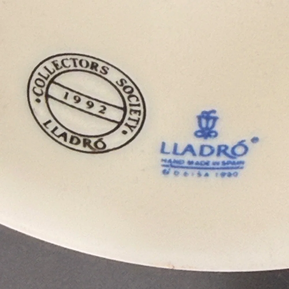 Lladro Collectors Society 1992 Porcelain Bell Beach Scene Ornament Spain White